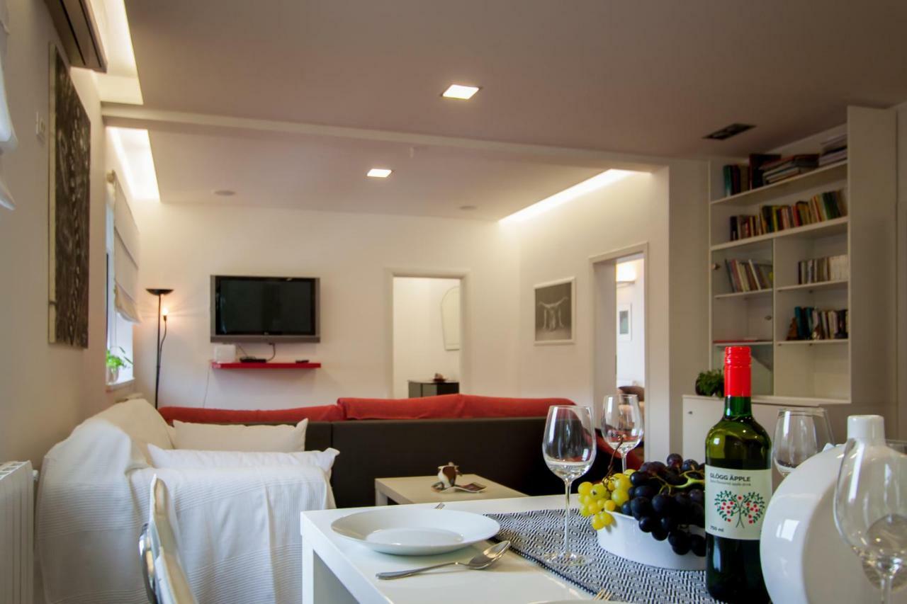Zen & Art Suite Pula Bagian luar foto