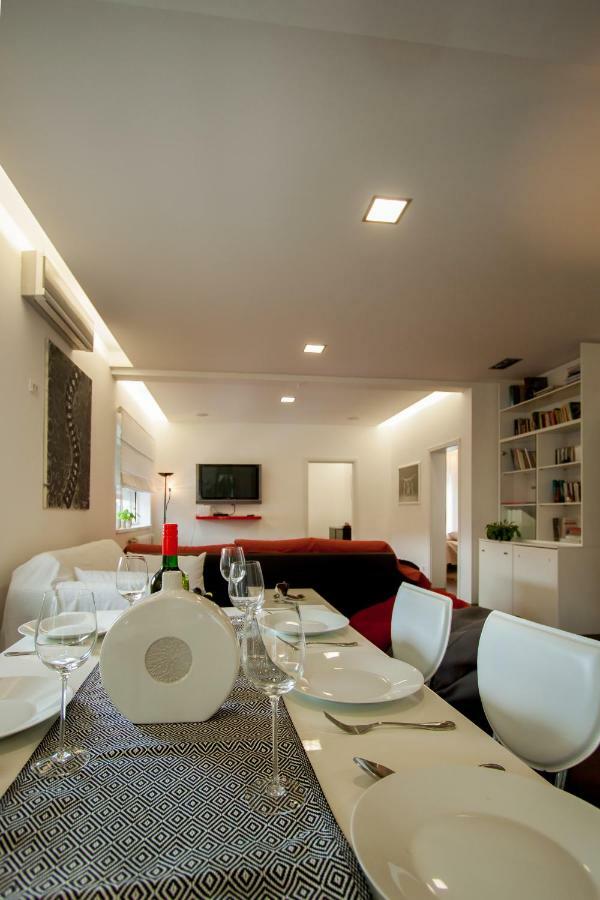 Zen & Art Suite Pula Bagian luar foto